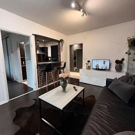 شقة Persoonallinen Kaksio Keskustan Vierestae