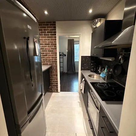 Persoonallinen Kaksio Keskustan Vierestae